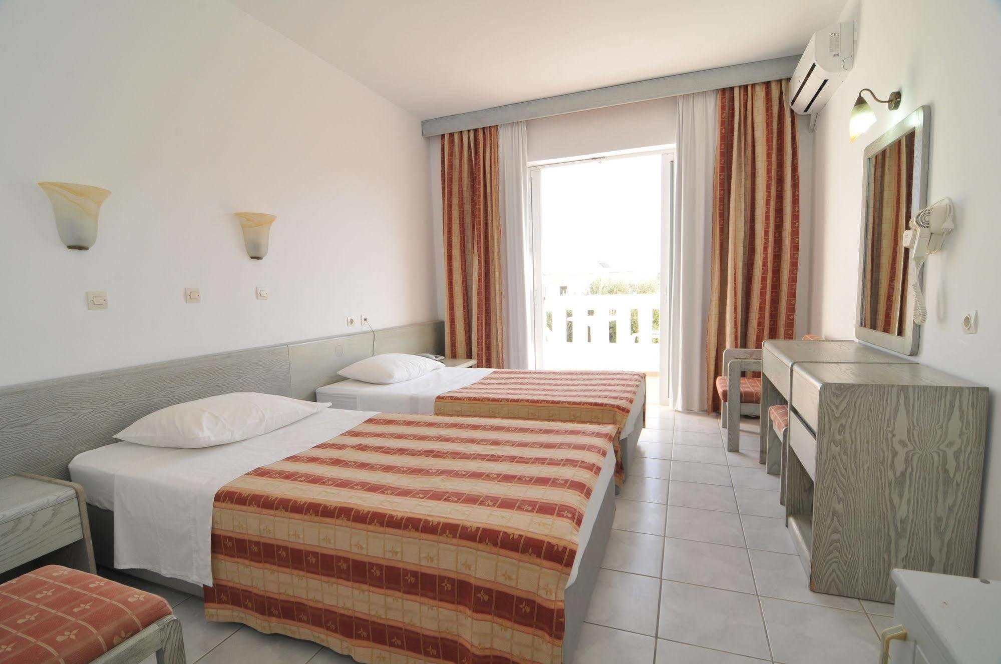 Fourtounis Hotel Kéfalos Extérieur photo