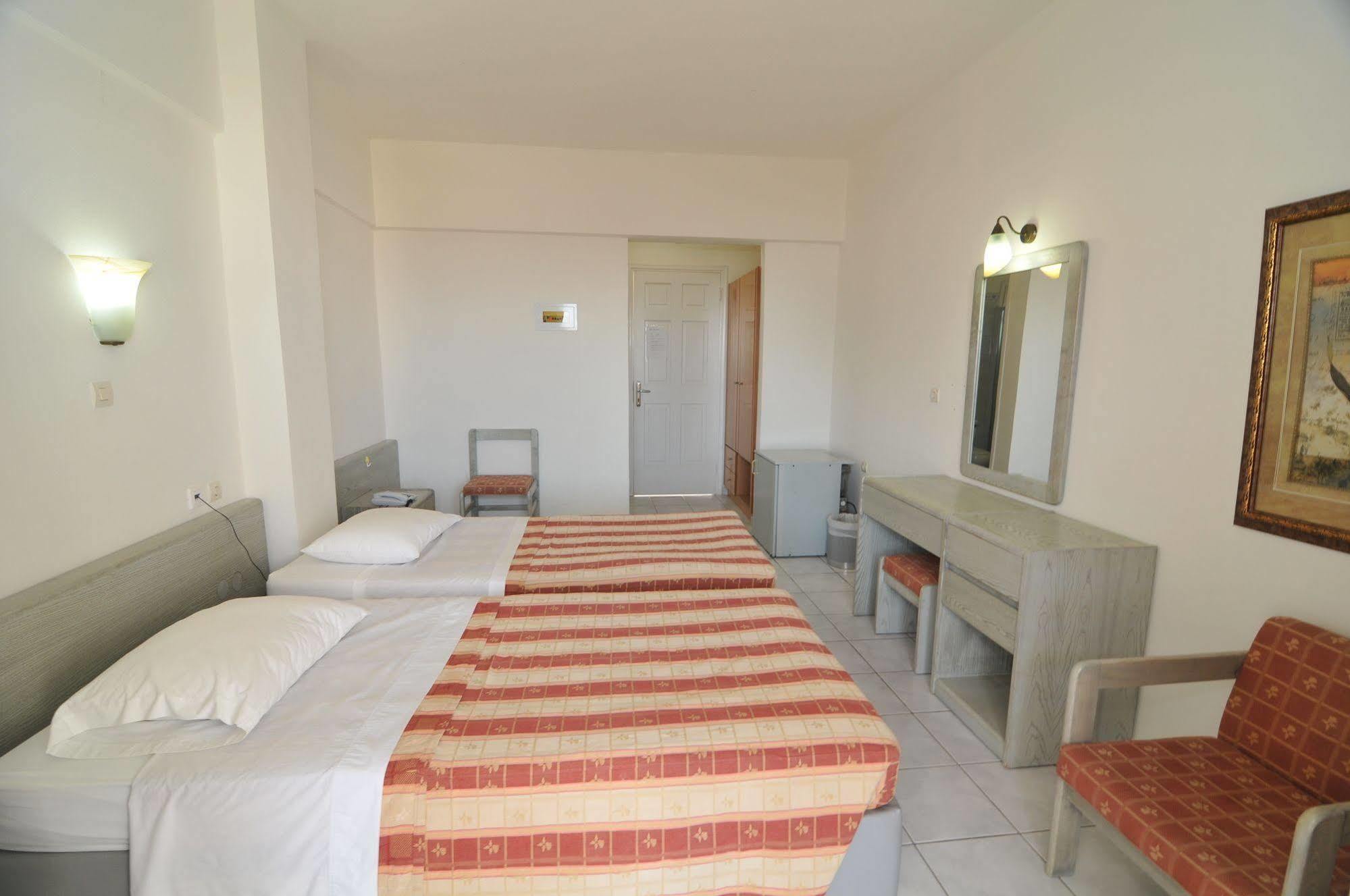 Fourtounis Hotel Kéfalos Extérieur photo